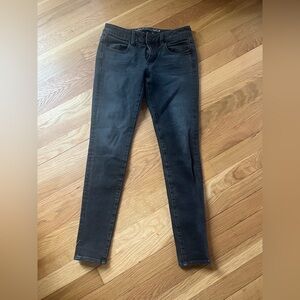 Women’s lowrise American Eagle skinny jeggings